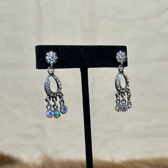 Elegant Silver Drop Earrings with Gem Accents - Picture 3 of 3